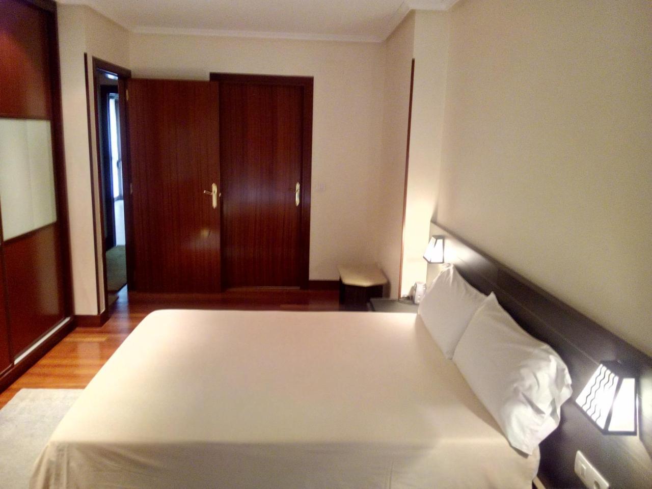 Apartamento Ana Con Garaje Eibar Exterior photo